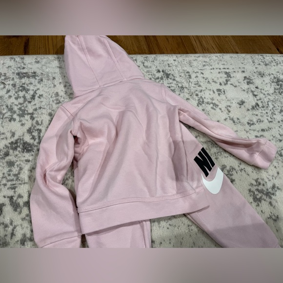 Nike sweat suit. Light pink. - Picture 2 of 7